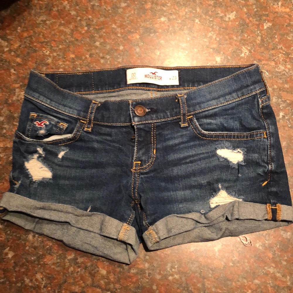 Hollister ripped shorts (size : 00)